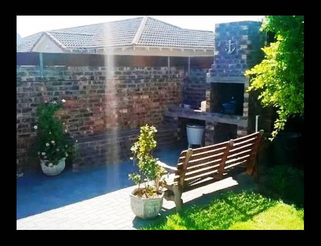 2 BEDROOM TOWNHOUSE RENTED IN HUMEWOOD
